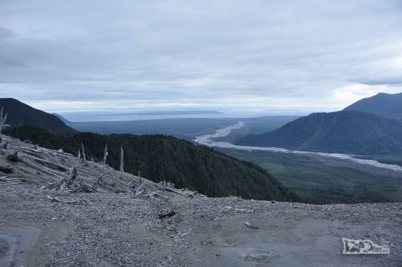 Do alto do vulcão Chaitén se vê o rio que levou o lahar até o mar na erupção de 2008, no sul do Chile